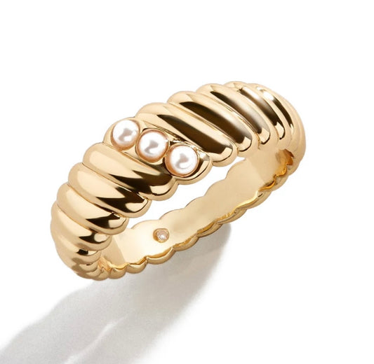 #pearly Ring